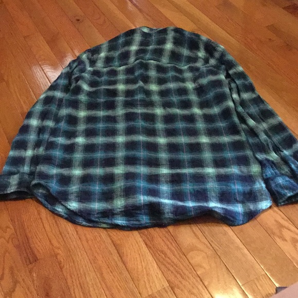 Flannel shirt - Picture 2 of 2